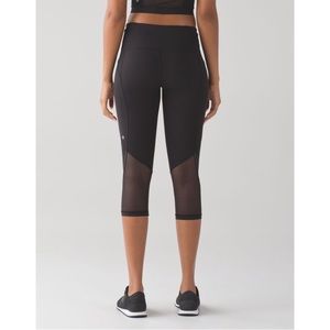 Lululemon Free Runner Crop Size 4